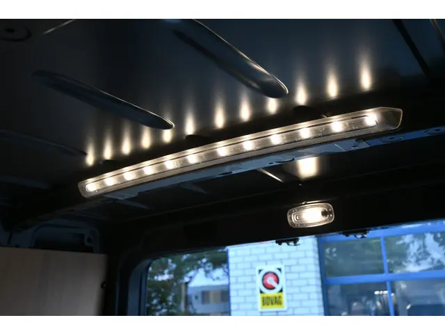 Mercedes-Benz Sprinter 317 CDI L2H2 Pro HD 2024 Diesel 15