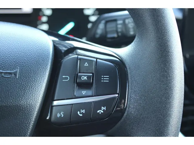 Ford Fiesta 1.1 Airco Navi Carplay PDC Nap 2017 Benzine 30