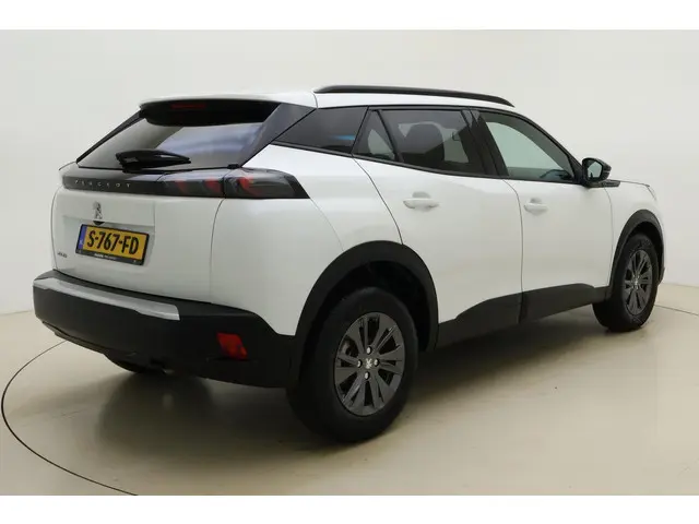 Peugeot 2008 1.2T Style 2023 Benzine 2