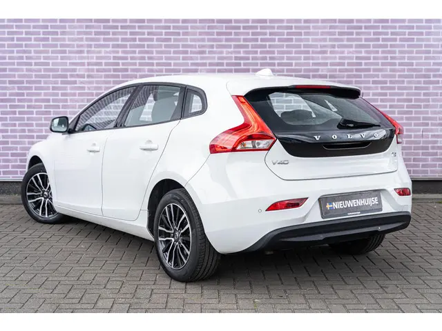 Volvo V40 1.5 T2 Polar+ 2019 Benzine 10