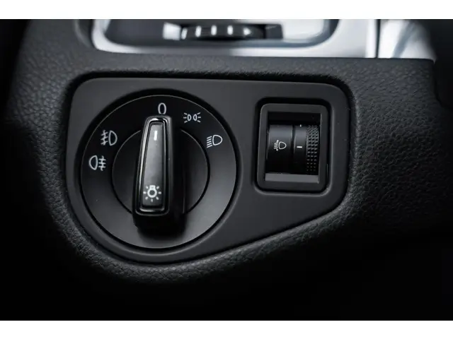 Volkswagen Golf 1.0 TSI Trendline 2017 Benzine 29