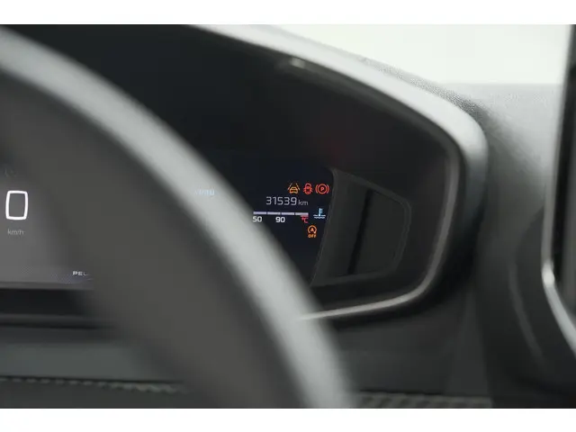 Peugeot 2008 PureTech 100 Allure 2024 Benzine 42