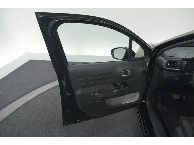 Citroën C3 PureTech 110 EAT6 Max 2024 Benzine 59