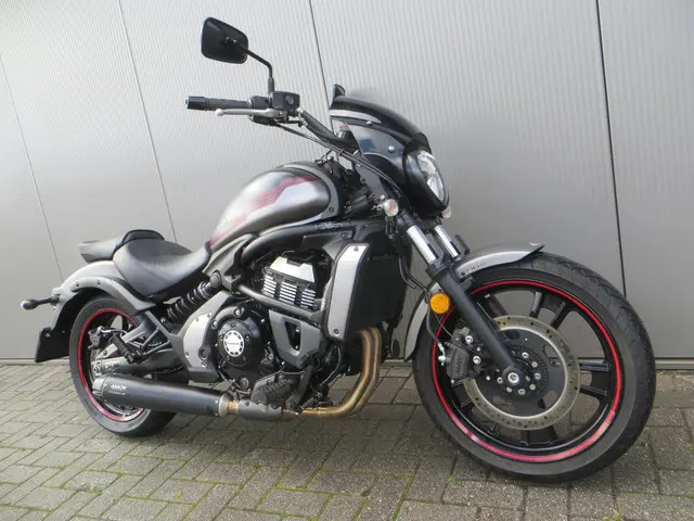 Kawasaki Vulcan S Performance 2024 Benzine 3
