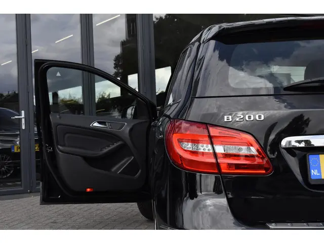 Mercedes-Benz B-Klasse 200 AUT7 Prestige 2013 Benzine 6