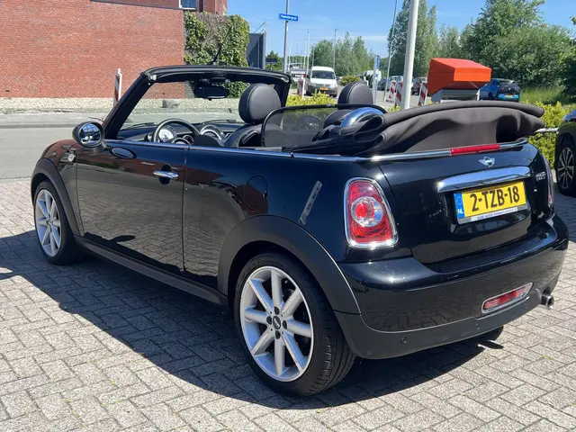 MINI Cooper Cabrio Mini 1.6 Highgate 2014 Benzine 3