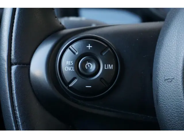 MINI 3-Deurs Cooper C 2019 Benzine 21