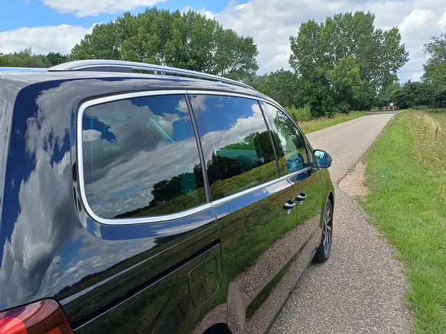 Volkswagen Sharan 1.4 TSI Exclusive JOIN 2019 Benzine 19