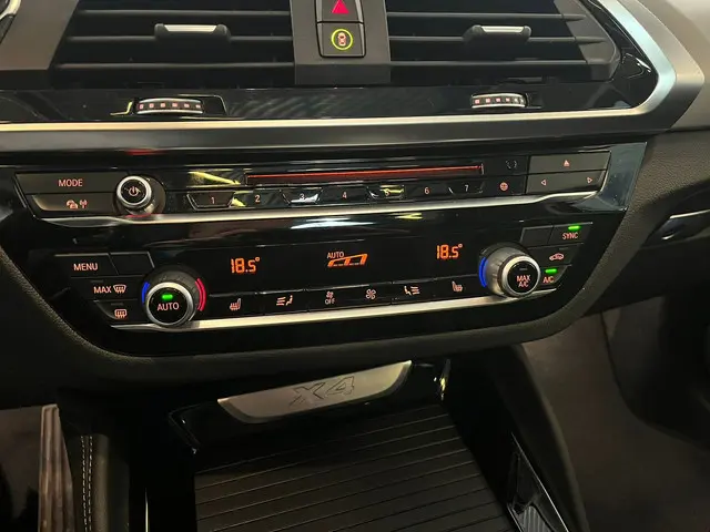 BMW X4 XDrive30i|PANO|HUD|INRUIL MOGELIJK| 2020 Benzine 17