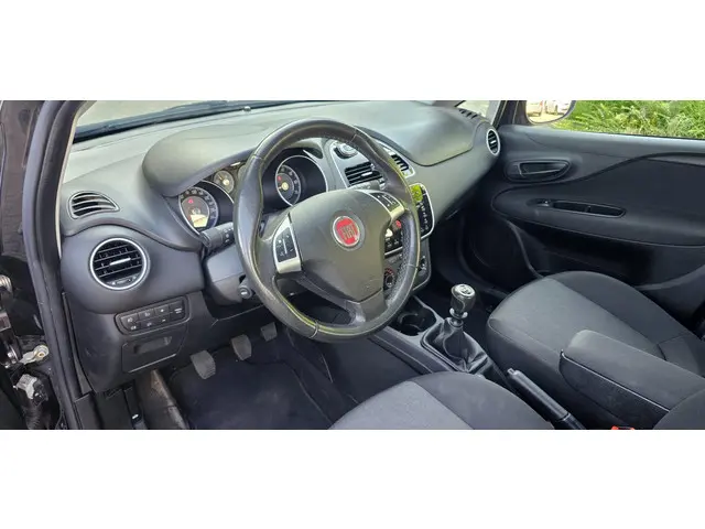 Fiat Punto Evo 0.9 TwinAir Street 2015 Benzine 19