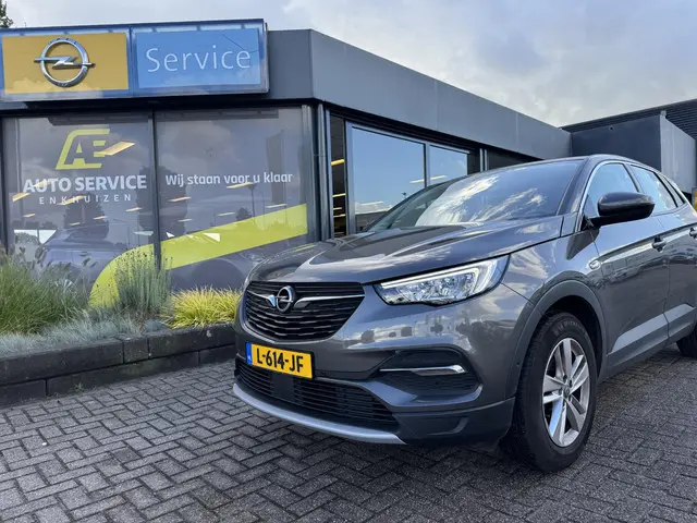 Opel Grandland X 2