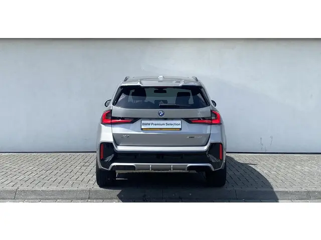 BMW X1 xDrive25e 2025 Hybride Benzine 26