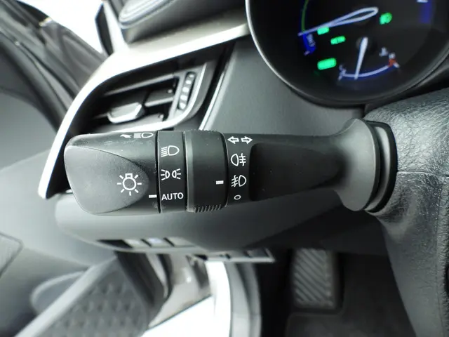Toyota C-HR 1.8 Hybrid Dynamic 2019 Hybride Benzine 28