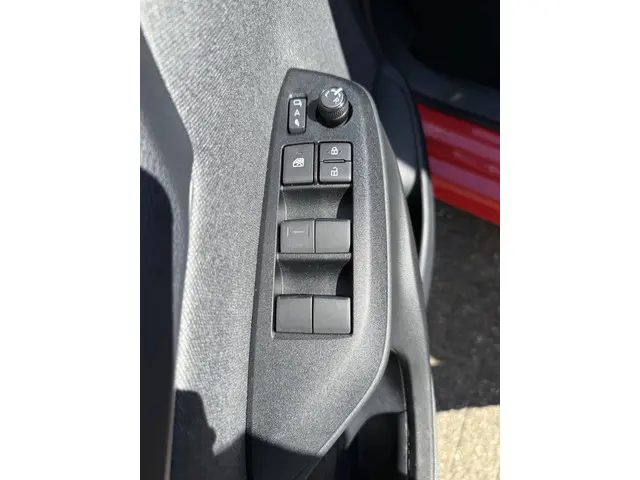 Toyota Yaris 1.5 Hybrid Executive 2021 Hybride Benzine 28