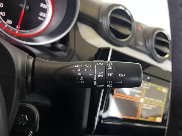 Suzuki Swift 1.0 Select 2019 Benzine 34