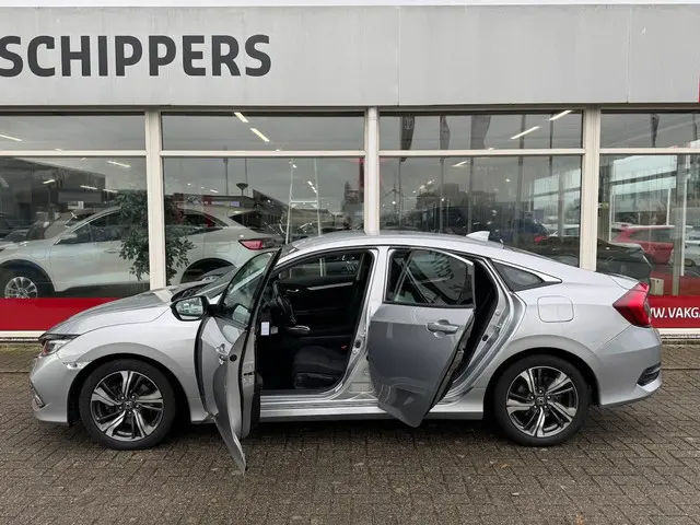 Honda Civic 1.5 i-VTEC Elegance 2020 Benzine 12