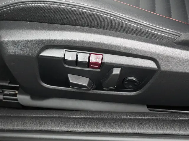 MINI Cabrio JCW 2025 Benzine 27