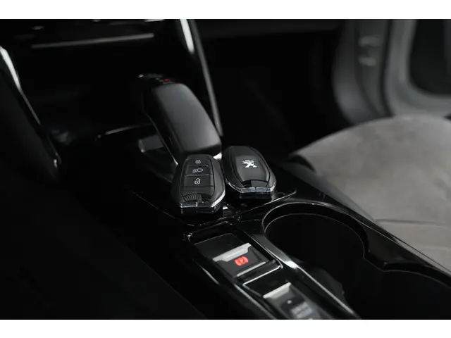 Peugeot e-2008 EV GT Pack 50 kWh 2021 Elektrisch 13