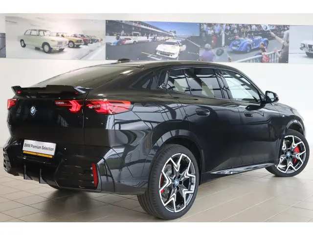 BMW iX2 eDrive20 2025 Elektrisch 2