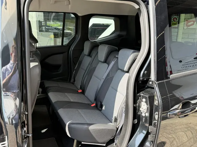 Renault Kangoo 1.3 TCe 100 Intens 2024 Benzine 8