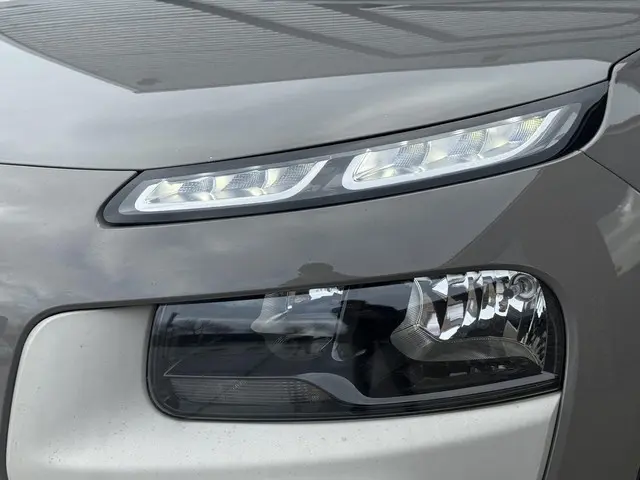 Citroën C4 Cactus 1.2 PureTech Business 2016 Benzine 28