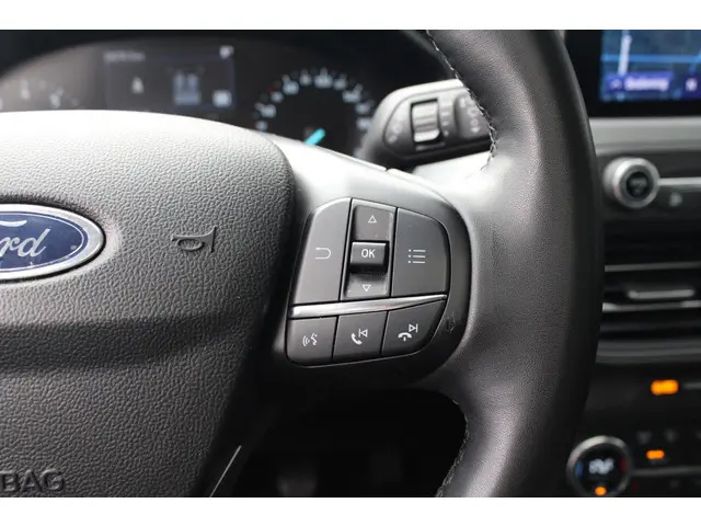 Ford Focus 1.0 EcoBoost Hybrid Active Style 2022 Benzine 26