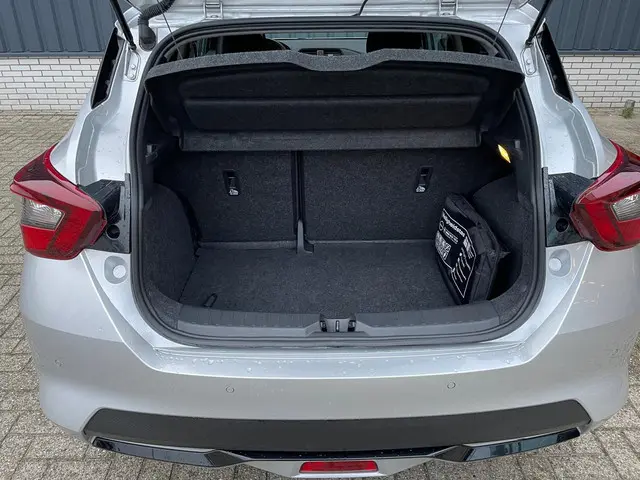 Nissan Micra 1.0 IG-T N-Design 2023 Benzine 23