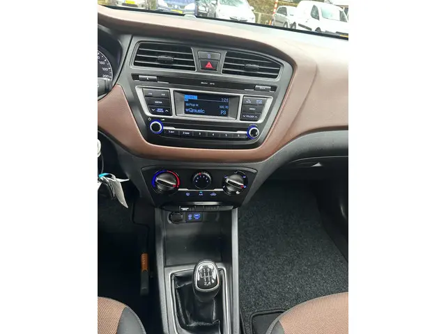 Hyundai i20 1.0 T-GDI i-Drive Cool 2018 Benzine 10