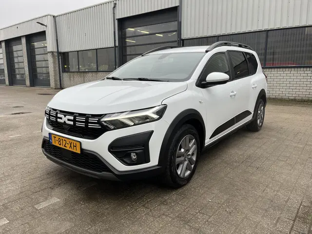 Dacia Jogger 1.0 TCe 110 Expression 7p. 2023 Benzine 31