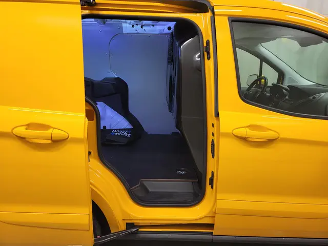 Ford Transit Courier 1.5TDCI 100pk Euro 6! 2021 Diesel 7