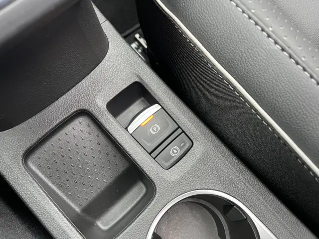 Mitsubishi ASX 1.6 HEV AT Instyle 2023 Hybride Benzine 24