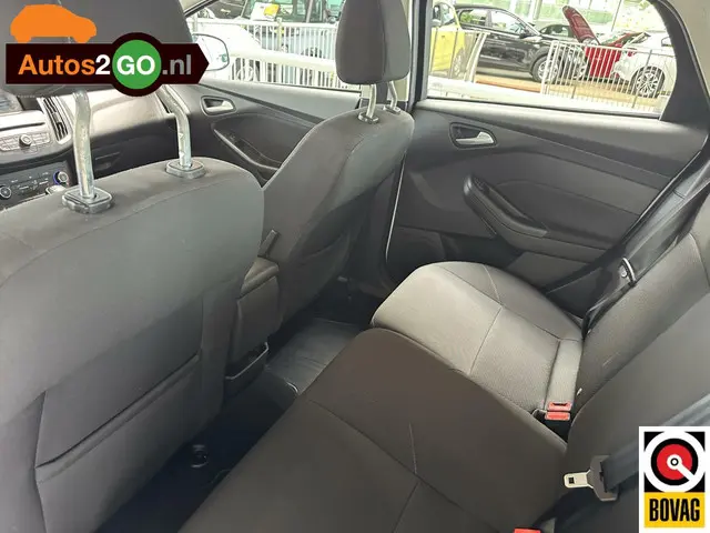 Ford Focus Wagon 1.0 Trend Edition 2015 Benzine 6