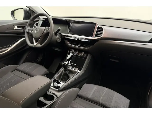 Opel Grandland 1.2 Turbo 130Pk GS Light 2024 Benzine 3