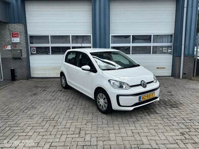 Volkswagen up! 1.0 BMT take up! 2018 Benzine 7