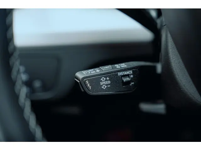 Audi Q5 50 TFSI e S edition 2021 Hybride Benzine 15