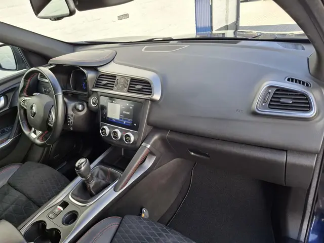 Renault Kadjar TCe 160pk Black Edition 2019 Benzine 36