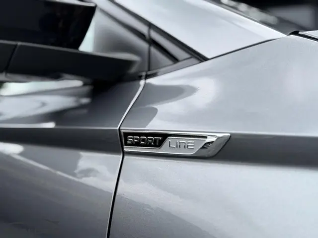 Škoda Karoq 2.0 TSI 4x4 Sportline Business 2022 Benzine 36