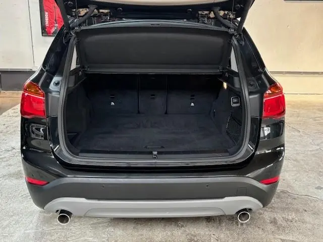 BMW X1 sDrive20i High Executive 2018 Benzine 28
