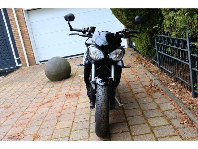 Triumph Street Triple 765 RS ABS Edition 2017 Benzine 24