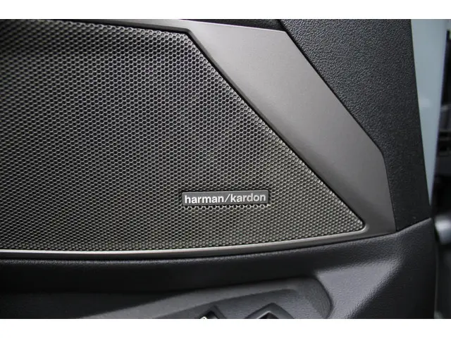 BMW 3 Serie Touring 320e 2023 Hybride Benzine 28