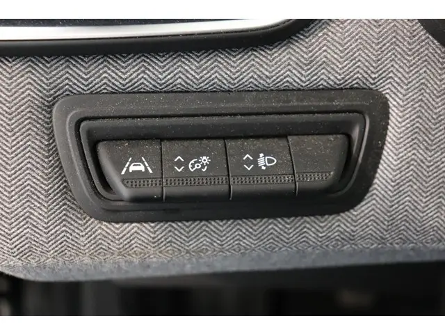 Renault Clio 1.0 TCe 90 GPF techno 2024 Benzine 16