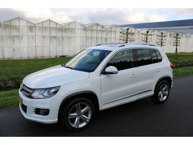 Volkswagen Tiguan 1.4 TSI R-Line Edition 2015 Benzine 8