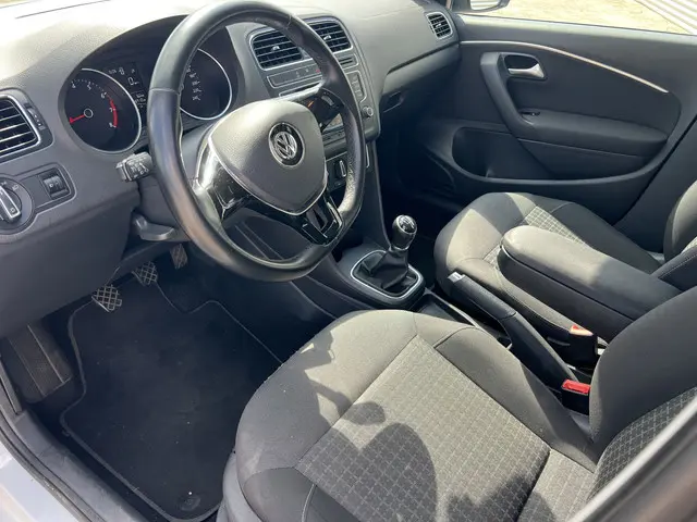 Volkswagen Polo 1.2 TSI Highline 2016 Benzine 5