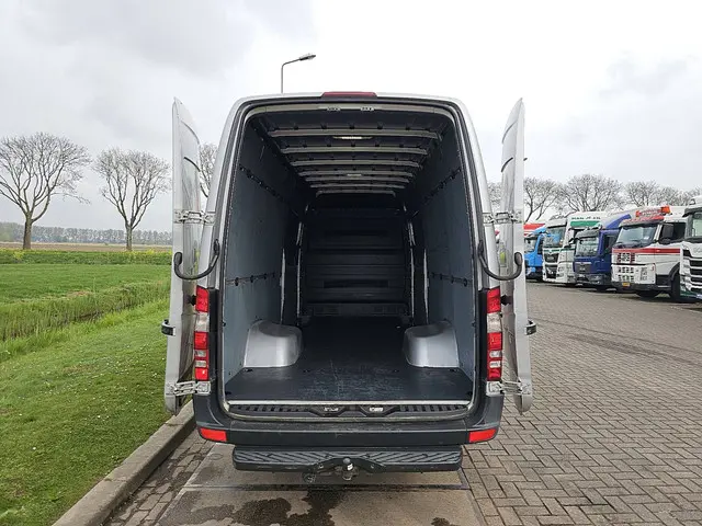 Mercedes-Benz Sprinter 519 2014 Diesel 12