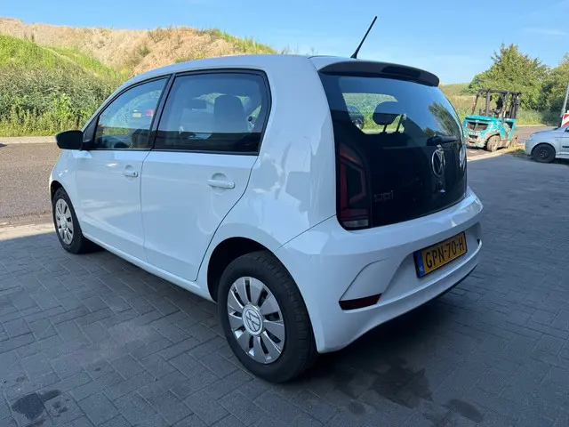 Volkswagen up! 1.0 2021 Benzine 10