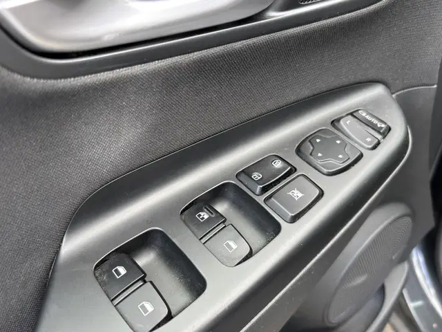 Hyundai Kona HEV 1.6 GDI HEV Fashion 2022 Hybride Benzine 17