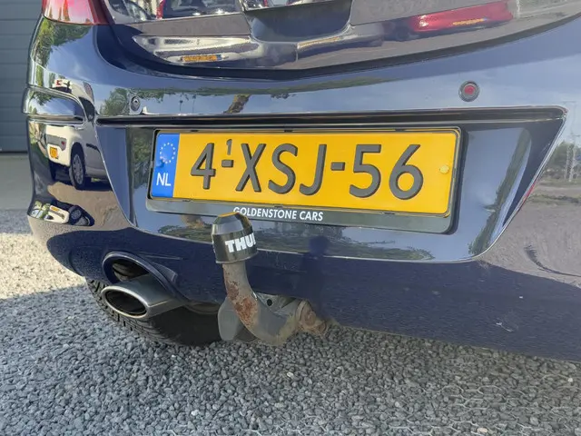 Opel Corsa 1.2-16V BlitZ 2014 Benzine 24