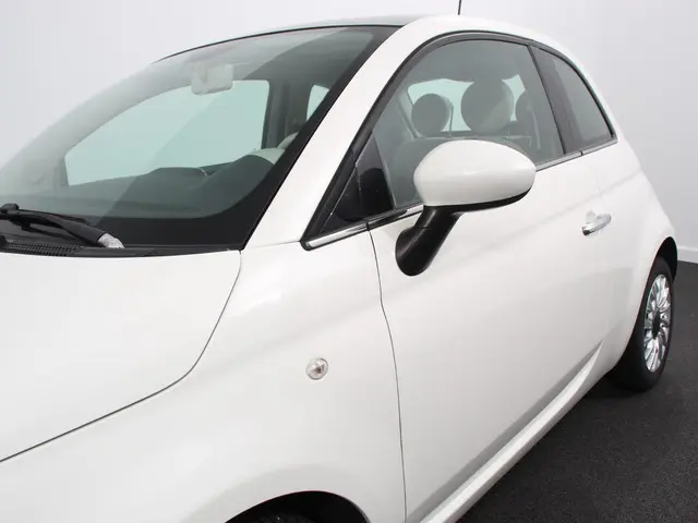 Fiat 500 0.9 TwinAir Lounge 2016 Benzine 27