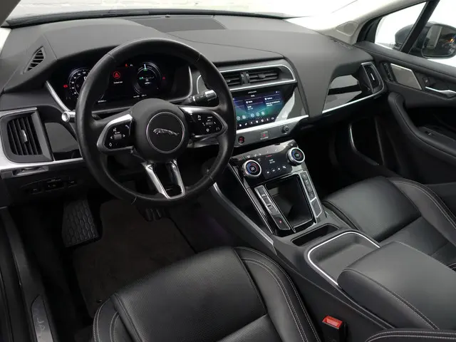 Jaguar I-PACE 2