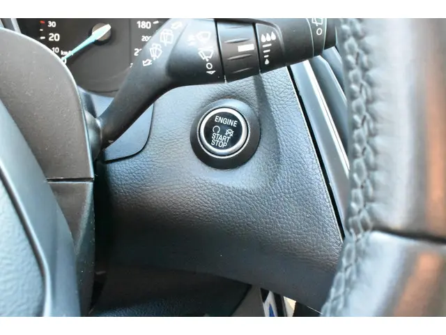 Ford Focus 1.5 Titanium Edition 2015 Benzine 28